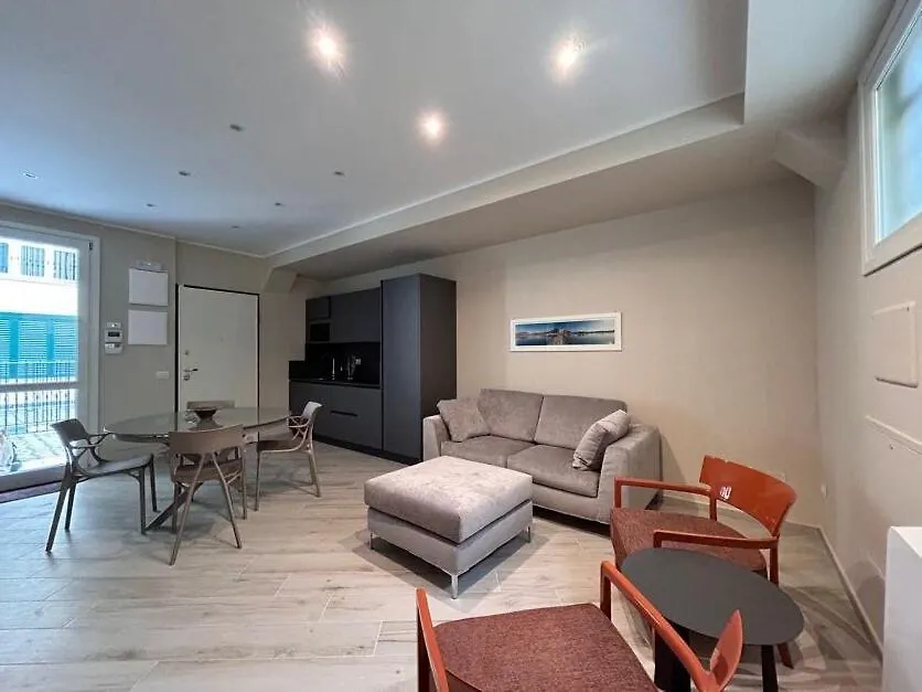 Homeby, Modern Loft פיזה איטליה
